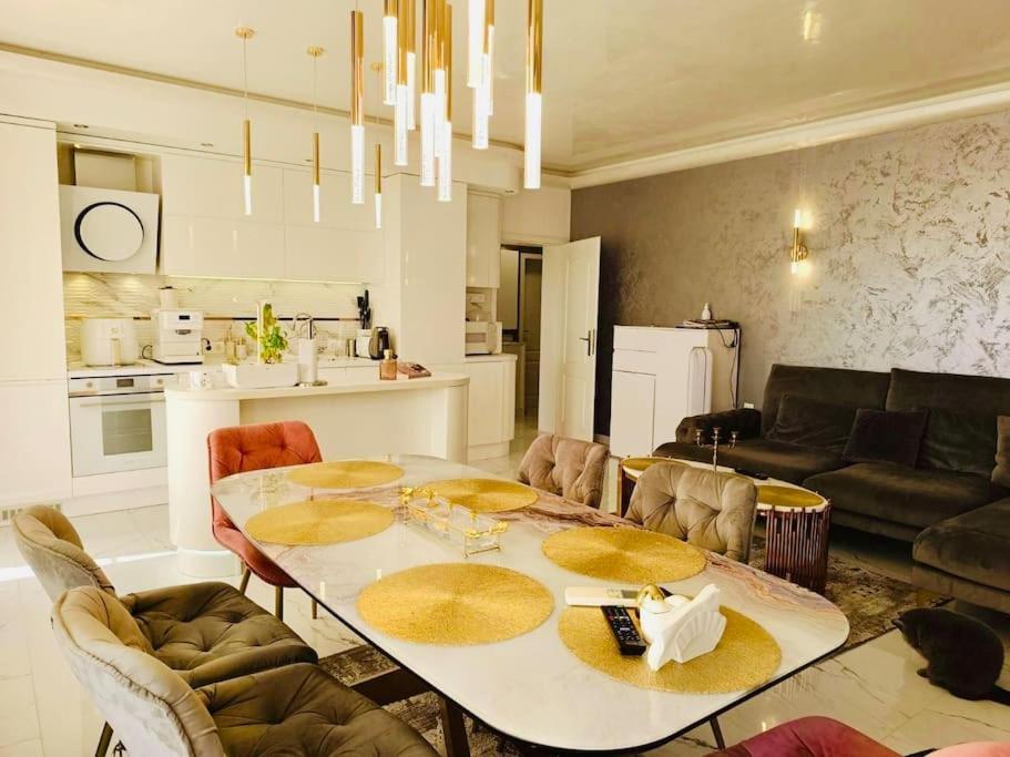Spacious Prestige Penthouse فارنا المظهر الخارجي الصورة