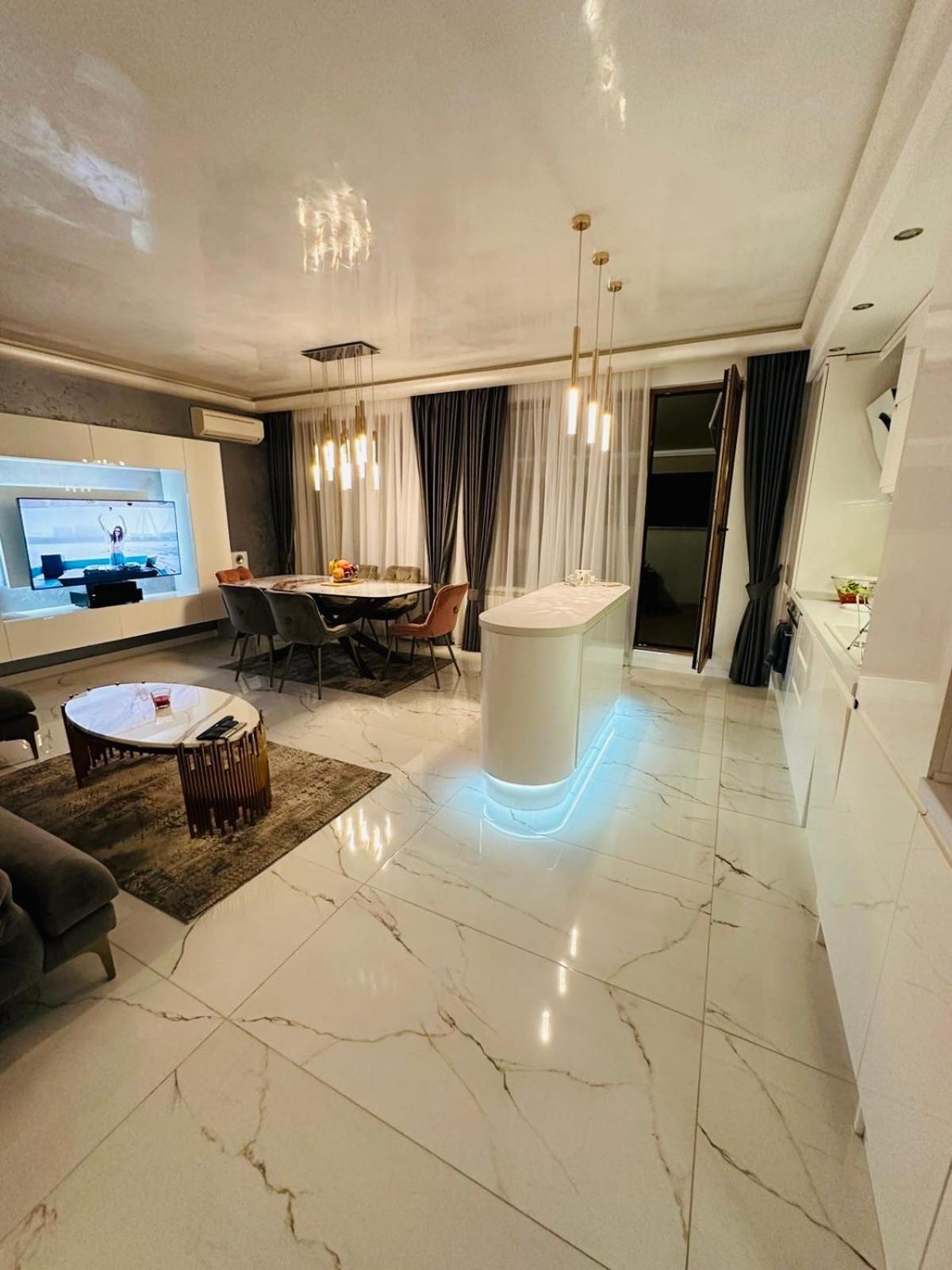 Spacious Prestige Penthouse فارنا المظهر الخارجي الصورة
