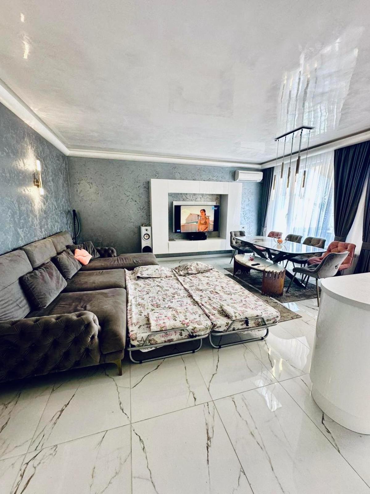 Spacious Prestige Penthouse فارنا المظهر الخارجي الصورة