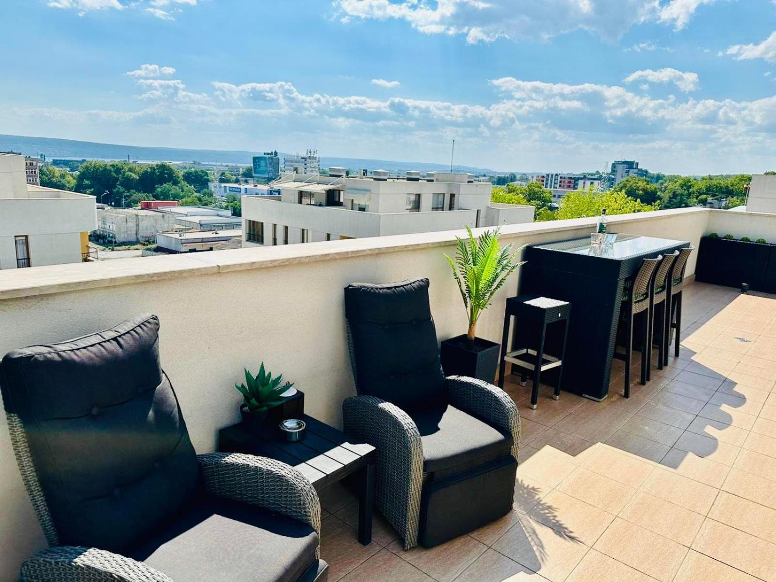 Spacious Prestige Penthouse فارنا المظهر الخارجي الصورة
