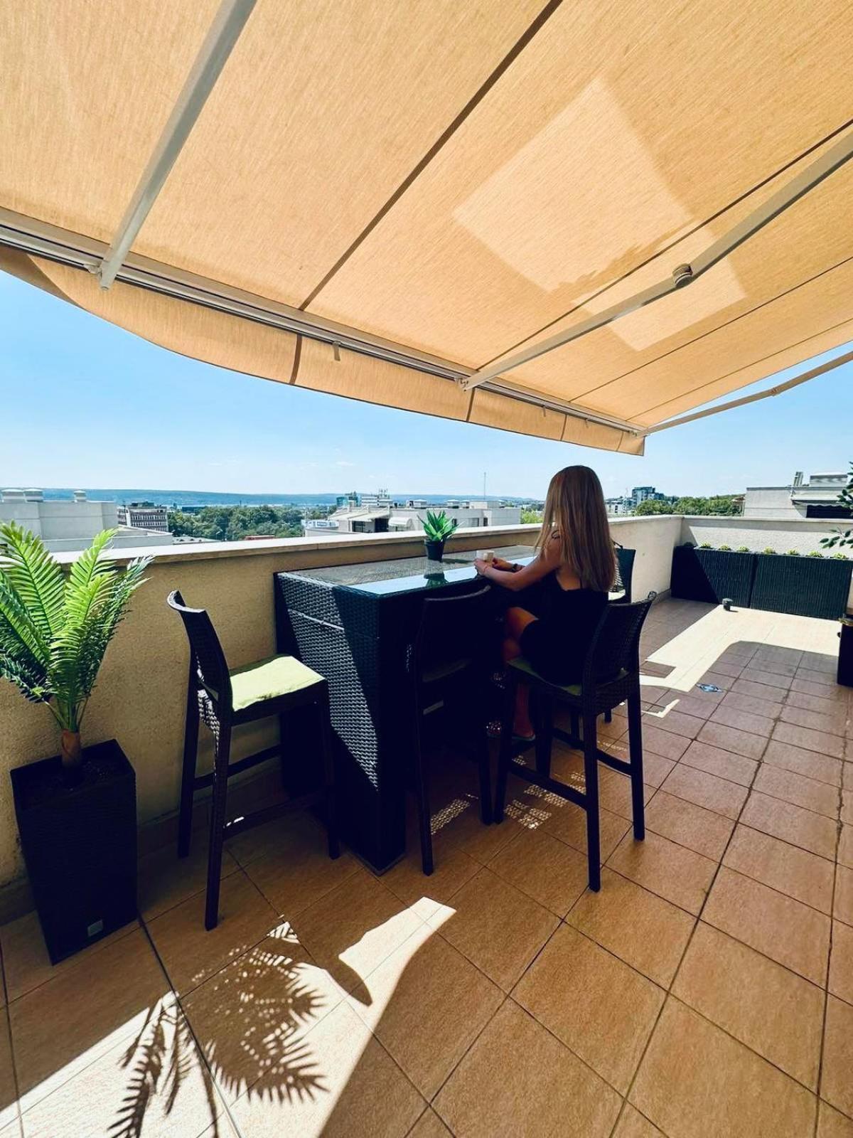Spacious Prestige Penthouse فارنا المظهر الخارجي الصورة